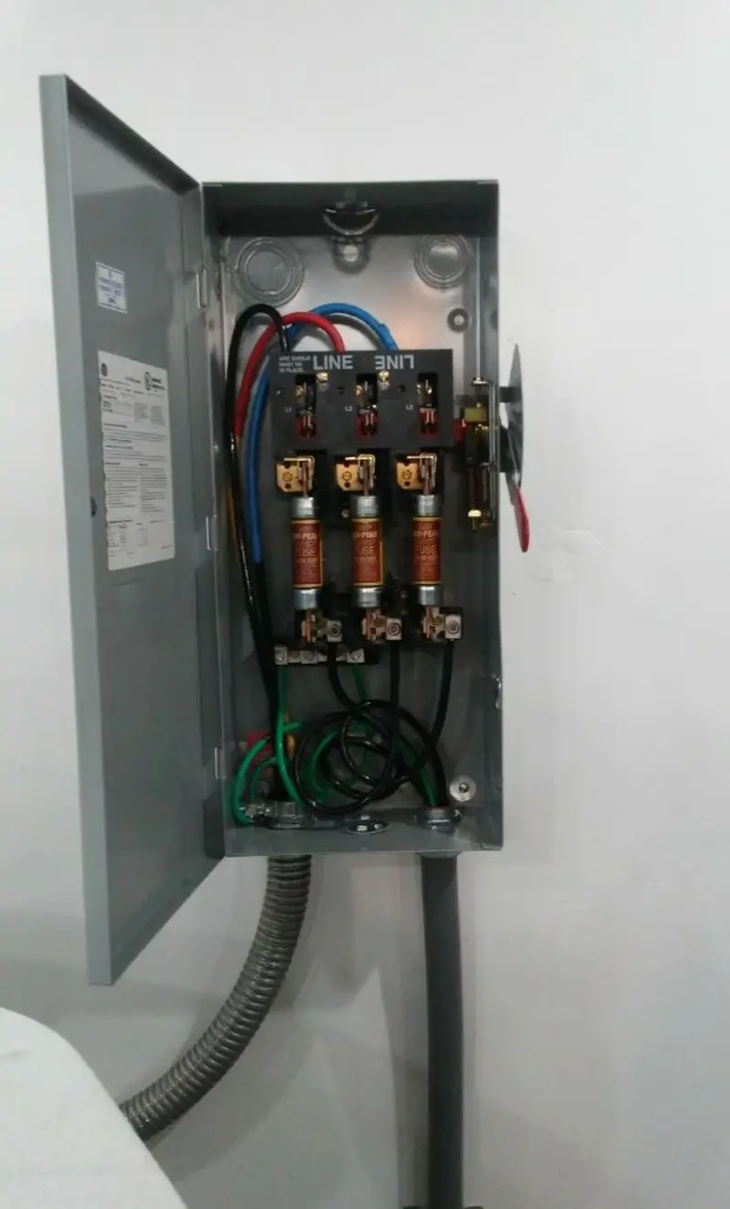 Three-phase disconnect switch installed for Electrical Wiring & Rewiring in Cohoctah